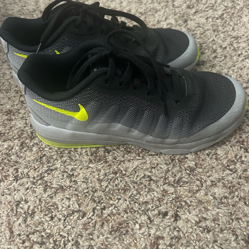 Nike Black and Gray Shoes with Neon Yellow/Green Highlights